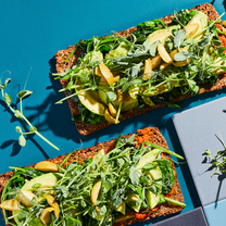 Võileib spinati ja avokaadoga