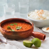 Sarkano lēcu un dārzeņu sautējums