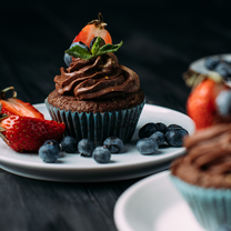 Шоколадные кексов с шоколадным ганашем