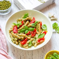 Kikerherne makaronid kreemja kastme ja mungubadega