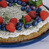 Japāņu keto siera kūka ar mača