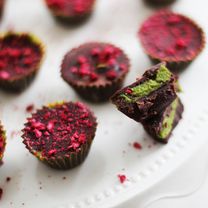 Šventiniai naminiai saldainiai su Matcha