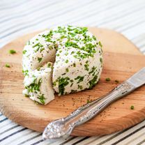 Веганский/сыроедческий сыр кешью с шнитт-луком