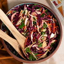 Kopūstų salotos su obuolių actu