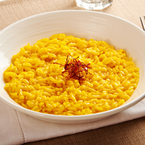 Risotto su smidrais ir šafranu