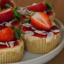 Baltyminiai keto sūrio pyragaičiai