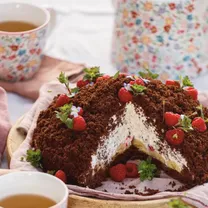 "Kurmju kalns" ar banāniem un avenēm