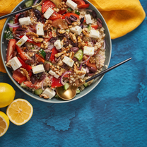 Kvinojas grieķu salāti