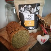 Ķirbju un saulespuķu sēklu maize