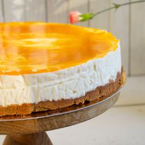 Pasiflorų skonio sūrio tortas