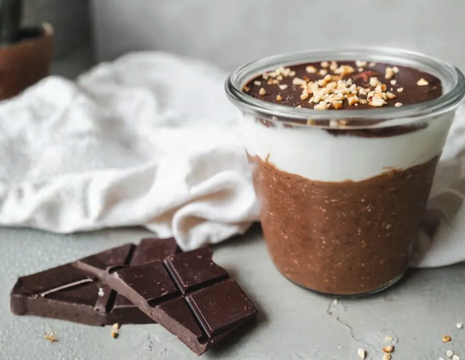 Šokolaadine üleöö kaerahelbepuder