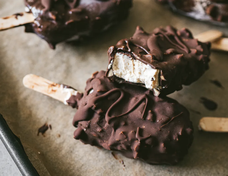 Snickersi juustukoogi jäätis